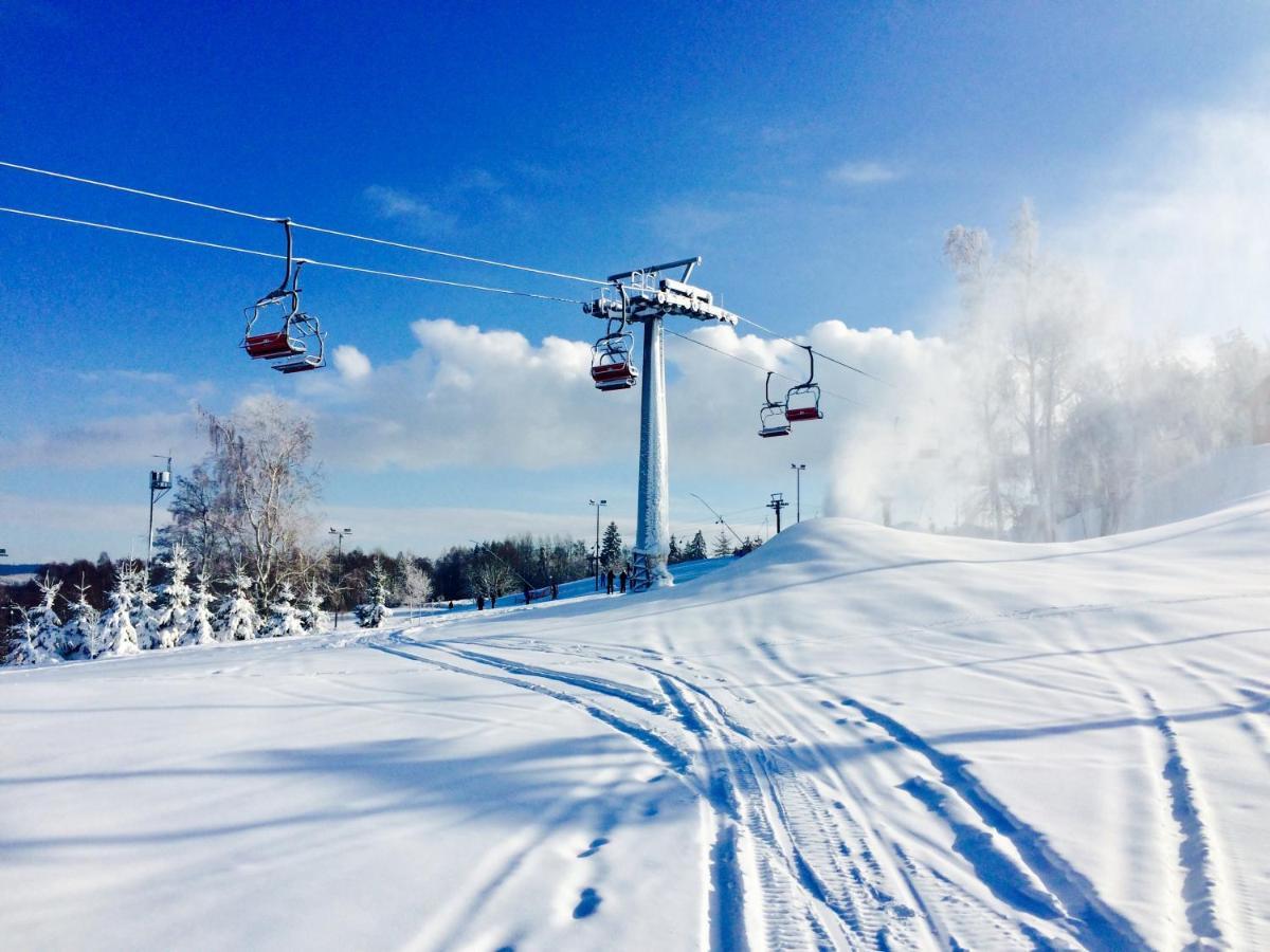 Grund Resort Golf And Ski Mladé Buky Eksteriør bilde
