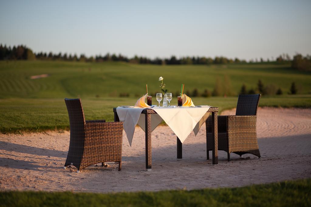 Grund Resort Golf And Ski Mladé Buky Eksteriør bilde