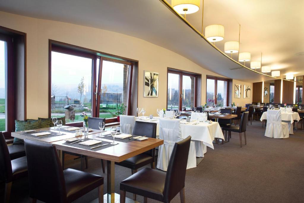 Grund Resort Golf And Ski Mladé Buky Eksteriør bilde
