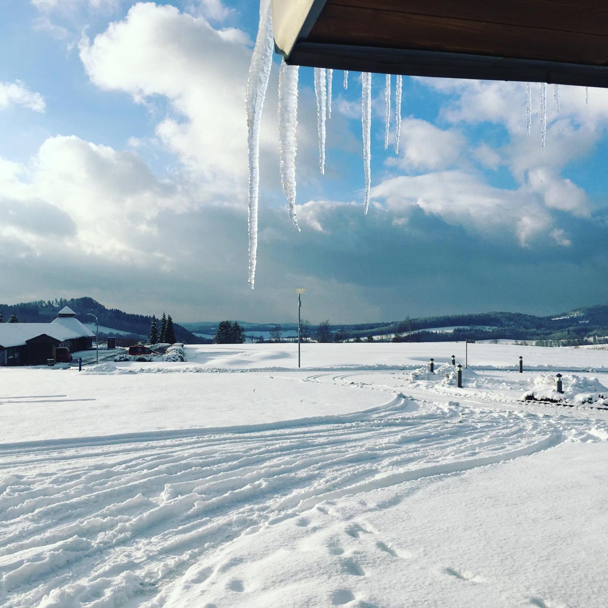 Grund Resort Golf And Ski Mladé Buky Eksteriør bilde